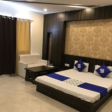 Hotel City Palace Ujjain Eksteriør billede