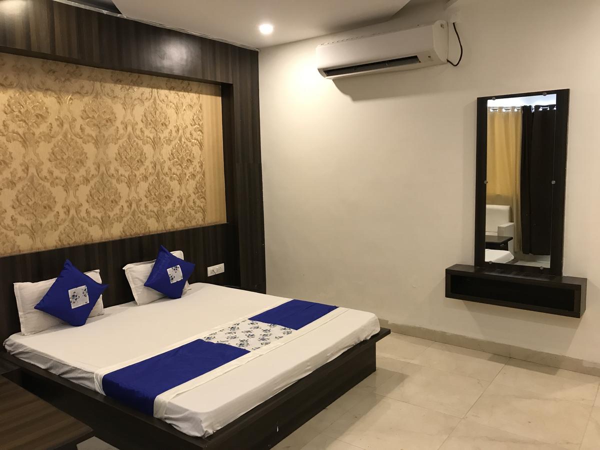 Hotel City Palace Ujjain Eksteriør billede