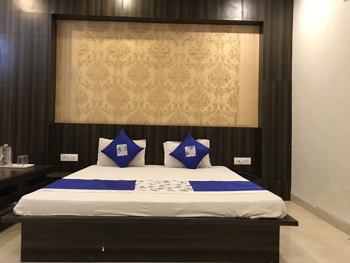 Hotel City Palace Ujjain Eksteriør billede